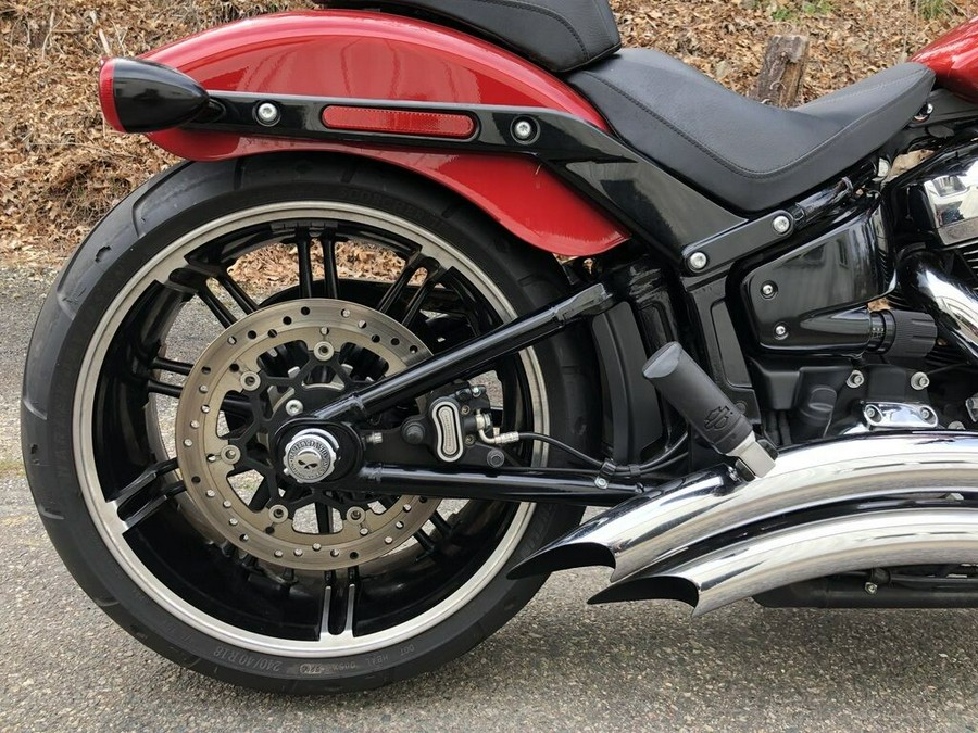 2019 Harley-Davidson® Breakout® 114 Wicked Red