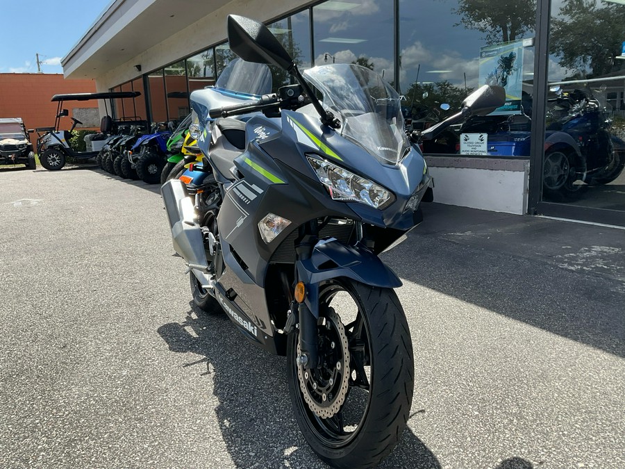 2022 Kawasaki Ninja 400