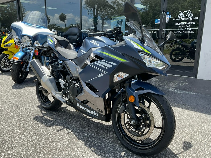 2022 Kawasaki Ninja 400