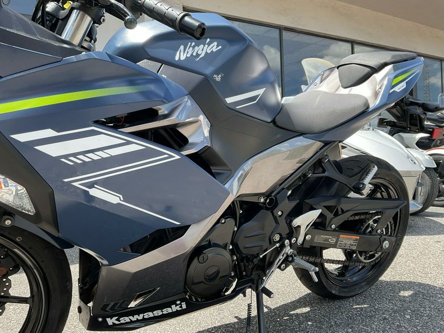 2022 Kawasaki Ninja 400