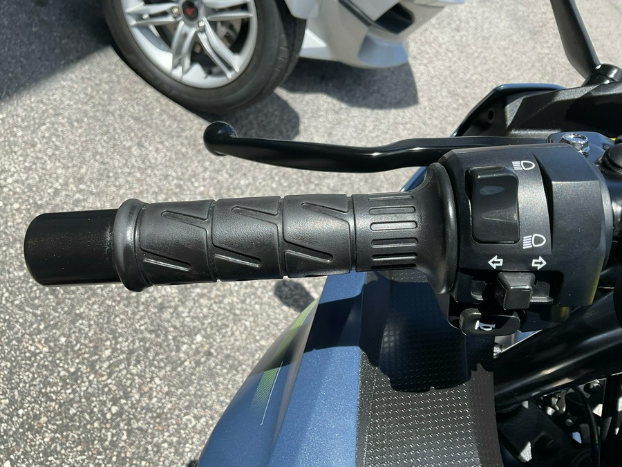 2022 Kawasaki Ninja 400