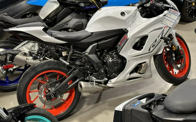 2023 Yamaha YZF-R7 (Motorcycle)