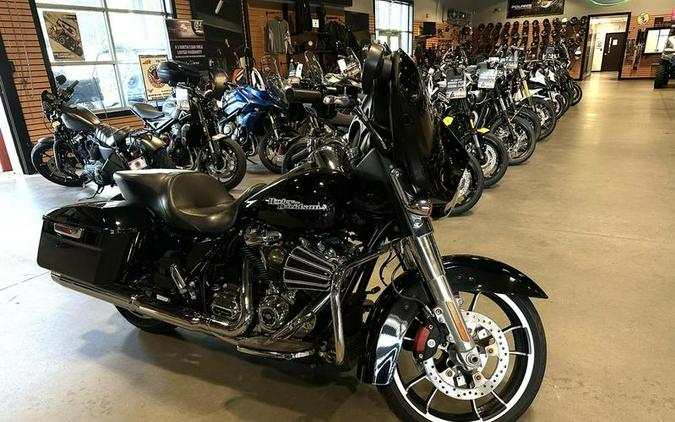 2020 Harley-Davidson® FLHX - Street Glide®