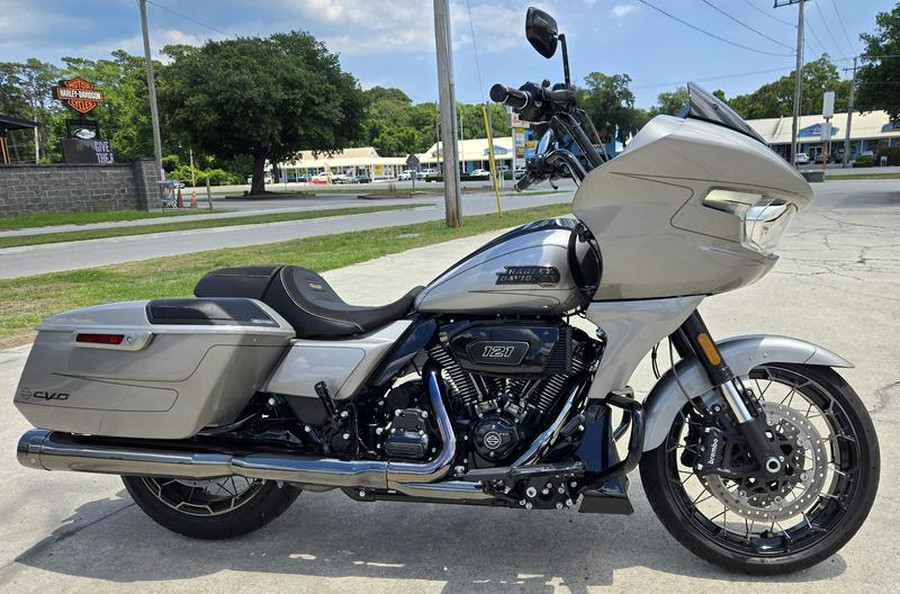 2023 Harley-Davidson® FLTRXSE - CVO™ Road Glide®