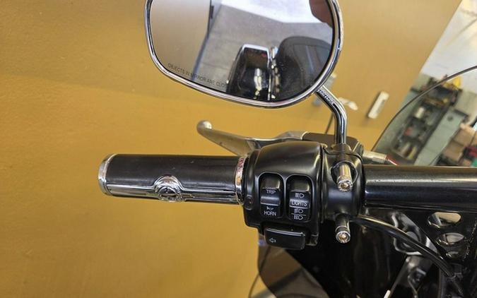 2015 Harley-Davidson Dyna FLD - Switchback