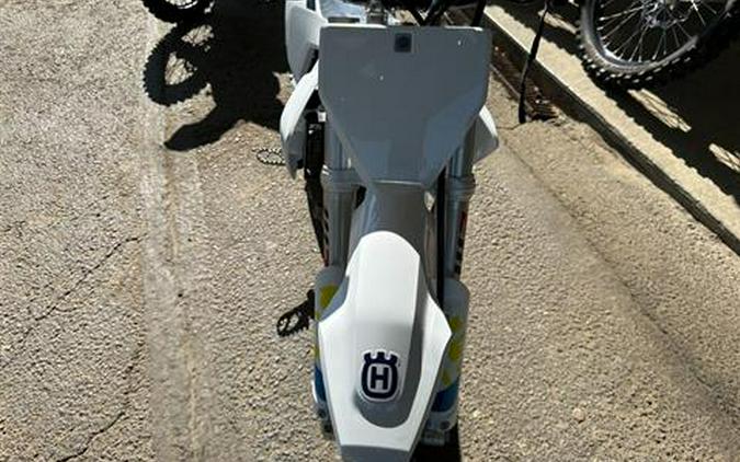 2024 Husqvarna EE 3