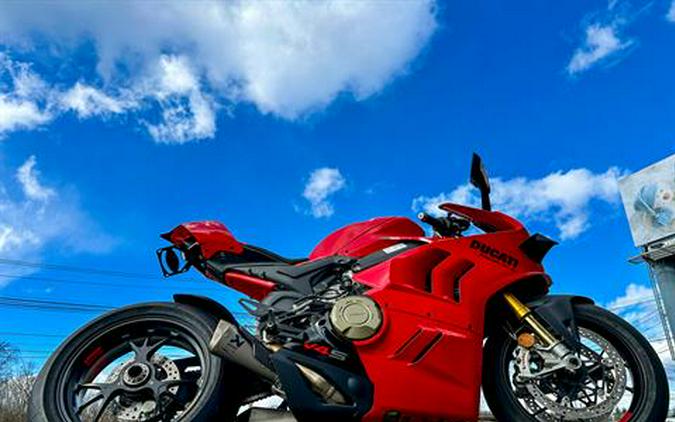 2023 Ducati Panigale V4 S