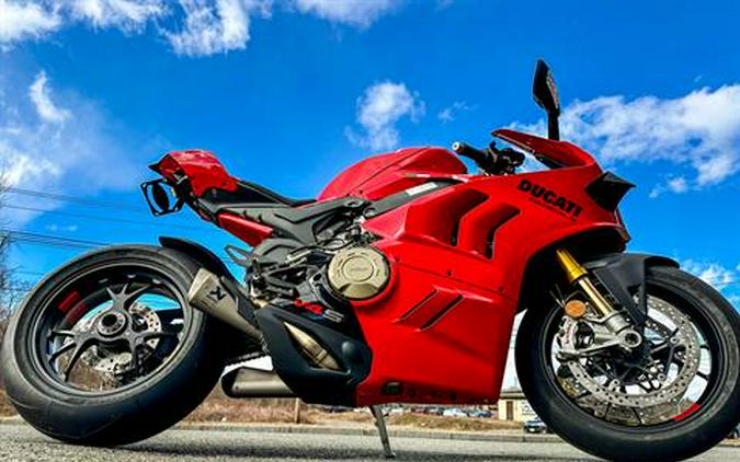 2023 Ducati Panigale V4 S