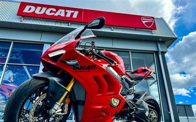 2023 Ducati Panigale V4 S