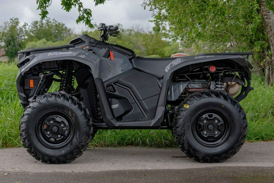 2024 Can-Am™ OutlanderT 700