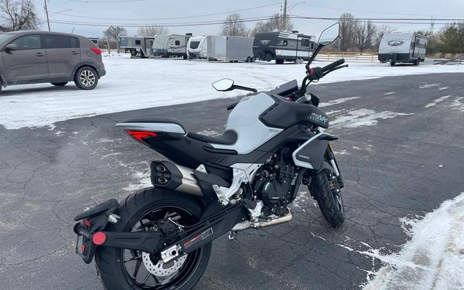 2026 CFMOTO 800NK - AEROLITE GRAY