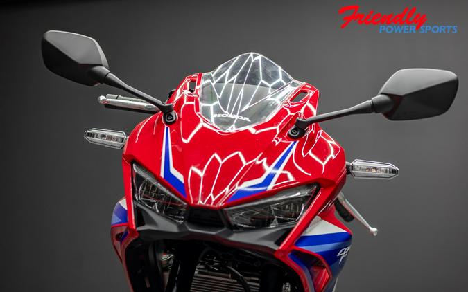 2025 HONDA CBR500R ABS
