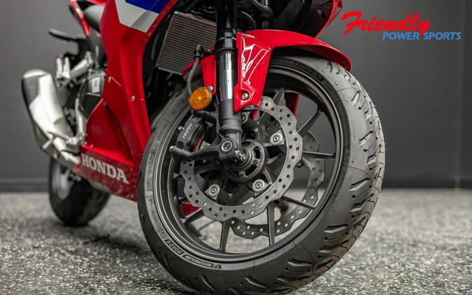 2025 HONDA CBR500R ABS