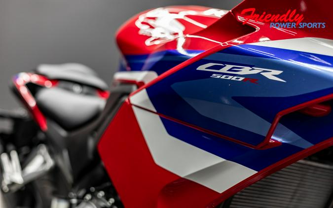 2025 HONDA CBR500R ABS
