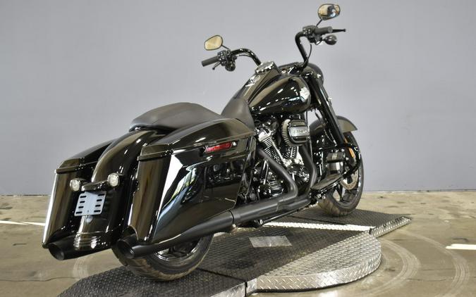 2022 Harley-Davidson Road King Special Vivid Black