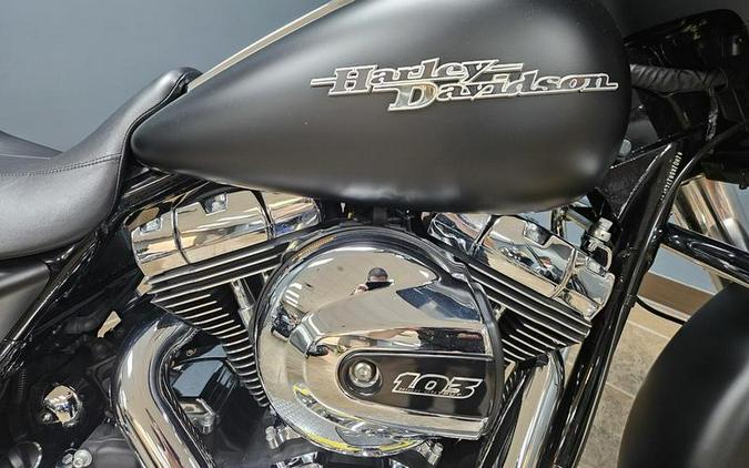 2014 Harley-Davidson® FLHX - Street Glide®