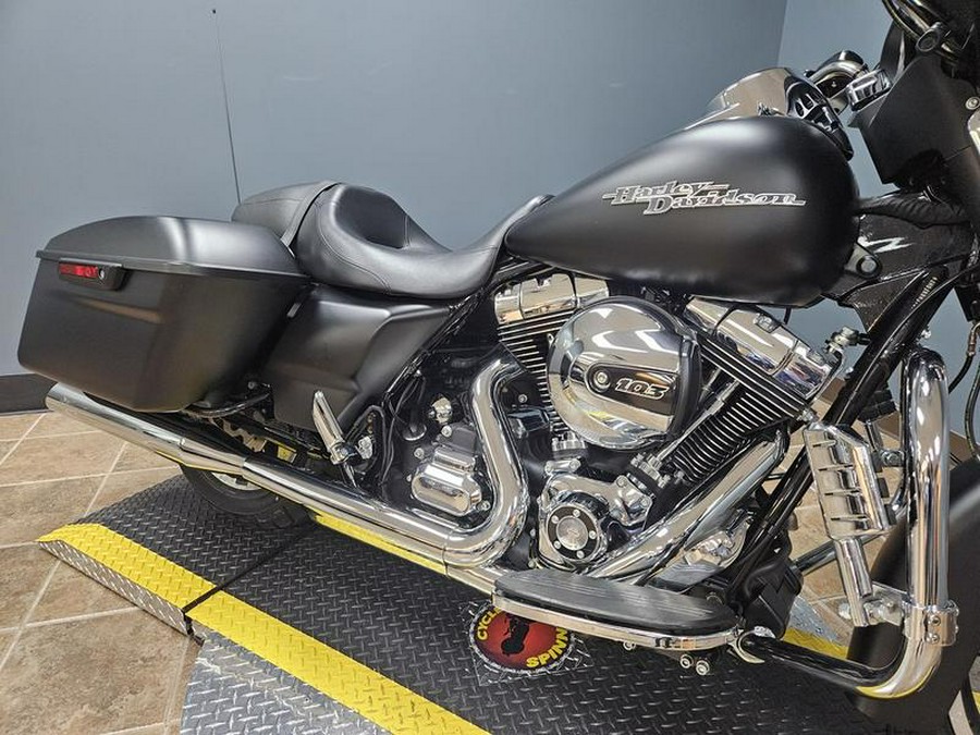 2014 Harley-Davidson® FLHX - Street Glide®