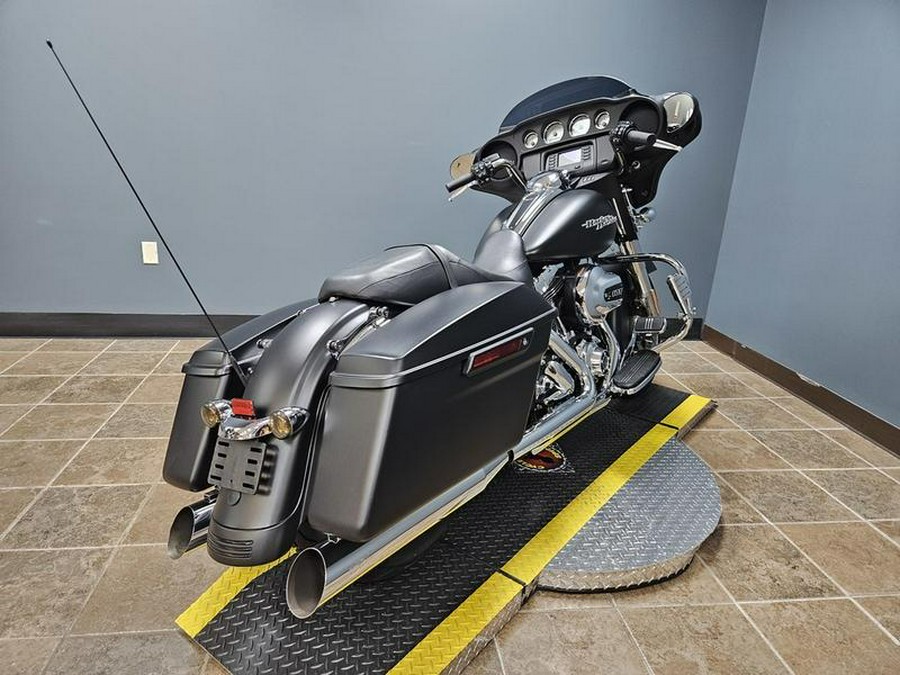 2014 Harley-Davidson® FLHX - Street Glide®