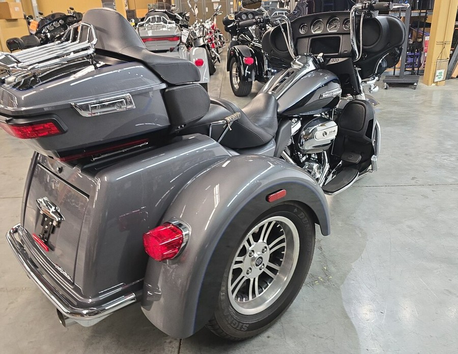 FLHTCUTG 2021 Tri Glide Ultra