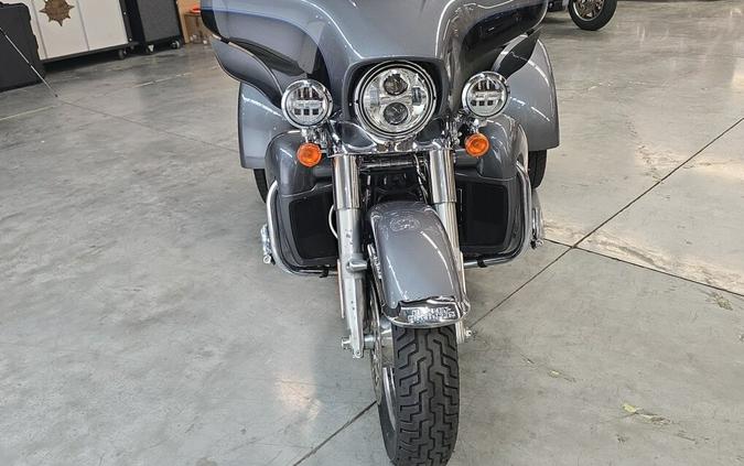 FLHTCUTG 2021 Tri Glide Ultra