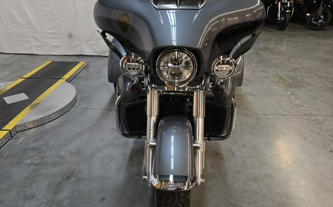 FLHTCUTG 2021 Tri Glide Ultra