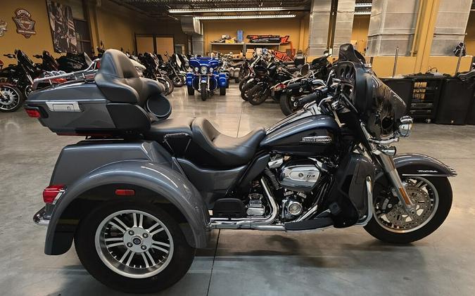 FLHTCUTG 2021 Tri Glide Ultra