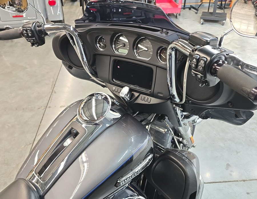 FLHTCUTG 2021 Tri Glide Ultra
