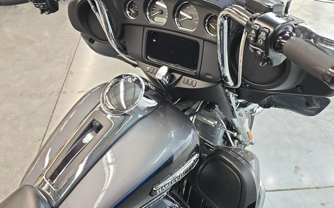 FLHTCUTG 2021 Tri Glide Ultra