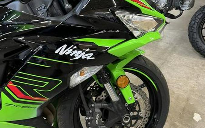 2023 Kawasaki ZX636HPFAN