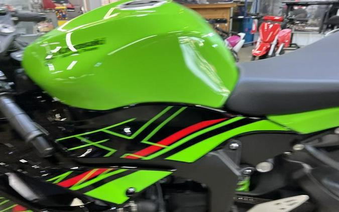 2023 Kawasaki ZX636HPFAN