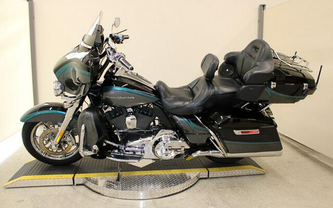 Used 2015 Harley-Davidson CVO Ultra Limited FLHTKSE Motorcycle For Sale In Miami, Florida