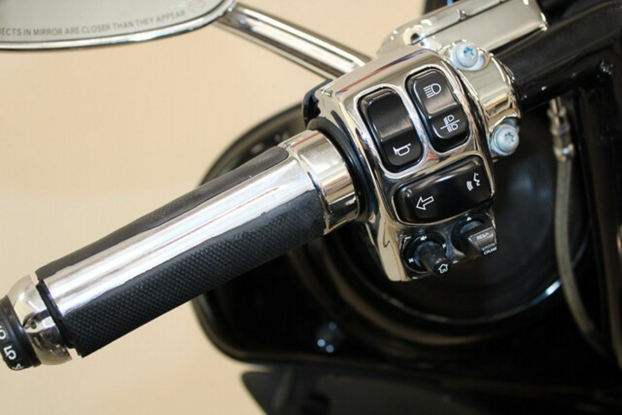 Used 2015 Harley-Davidson CVO Ultra Limited FLHTKSE Motorcycle For Sale In Miami, Florida