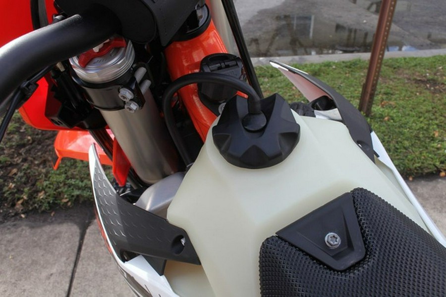 2026 KTM XC 300 W Hardenduro