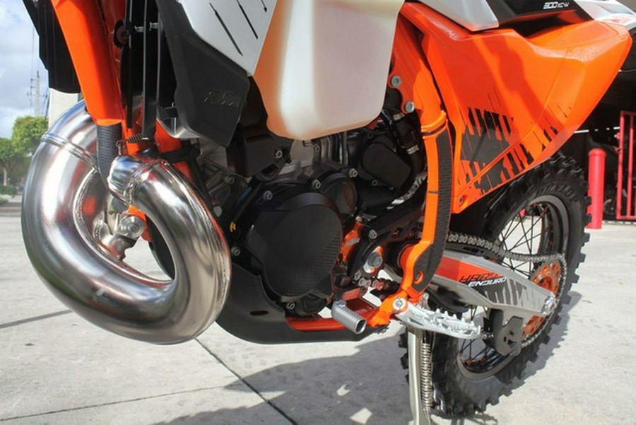 2026 KTM XC 300 W Hardenduro