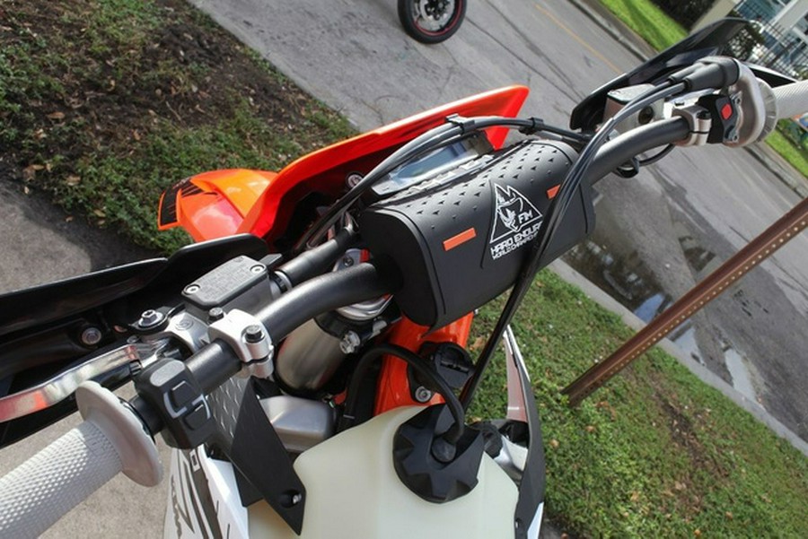 2026 KTM XC 300 W Hardenduro