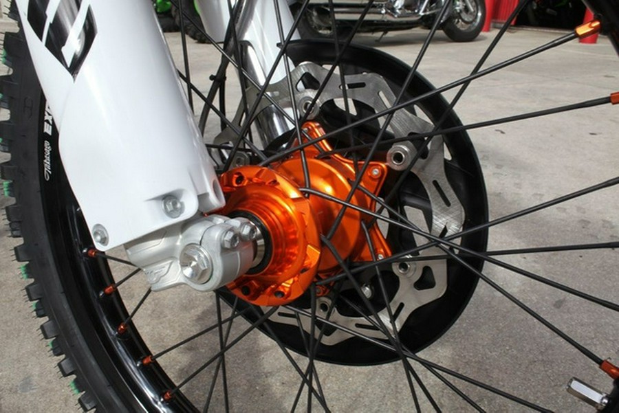 2026 KTM XC 300 W Hardenduro