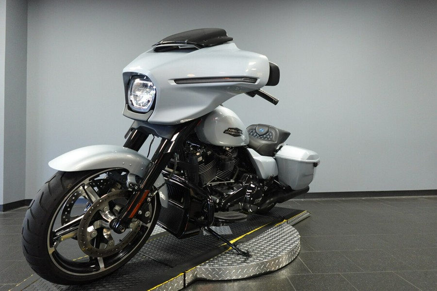 2024 Harley-Davidson Street Glide FLHX
