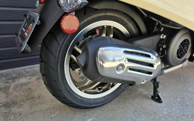 2027 Vespa Primavera 150