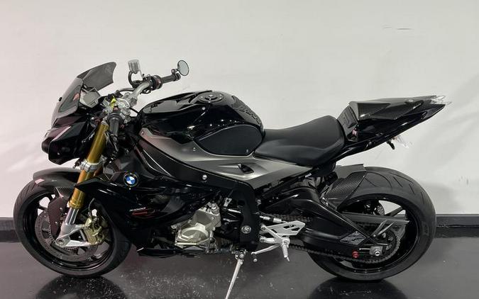 2016 BMW S 1000 R Racing Red