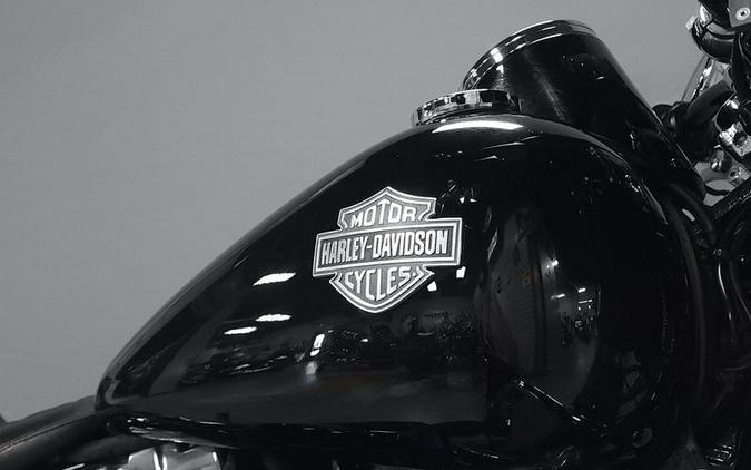 2017 Harley-Davidson® FLS - Softail® Slim®