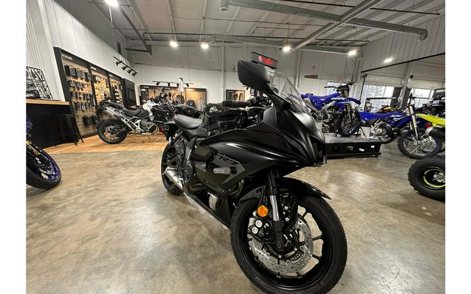 2025 Yamaha YZF-R7