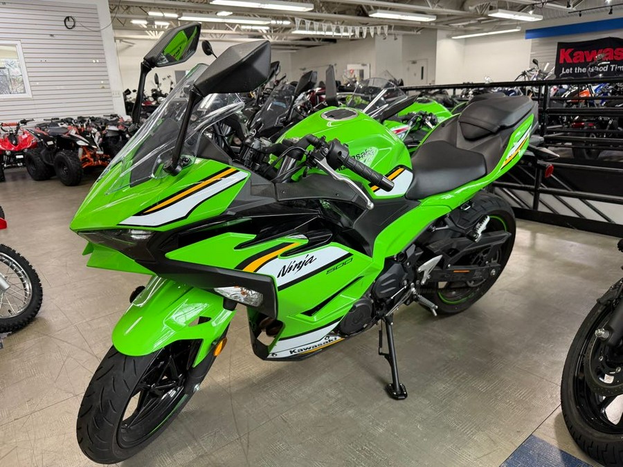 2025 Kawasaki Ninja® 500 Base