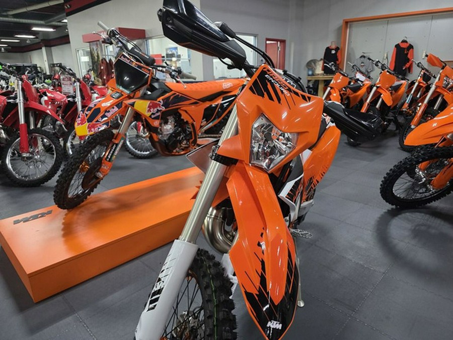 2026 KTM XC 300 W Hardenduro