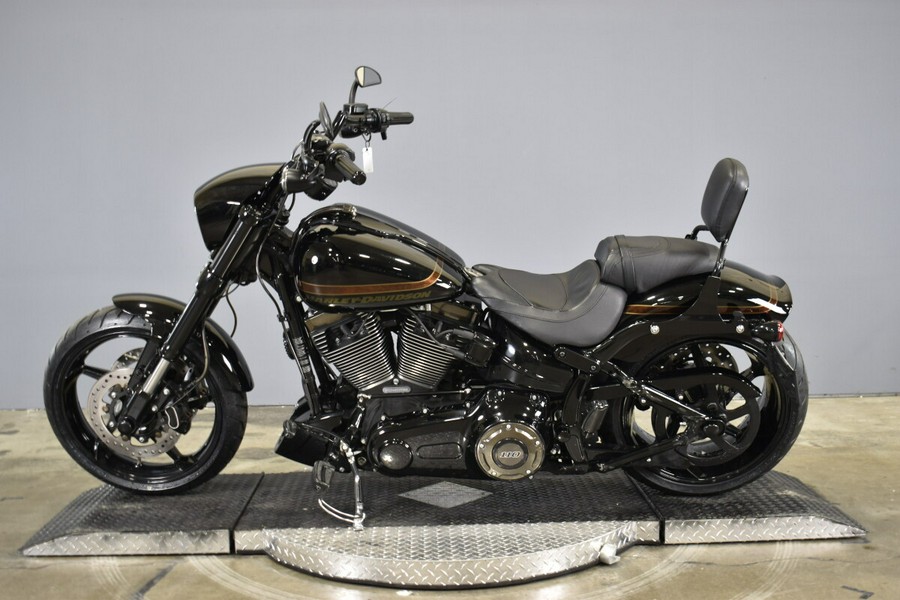2017 Harley-Davidson CVO Pro Street Breakout FXSE