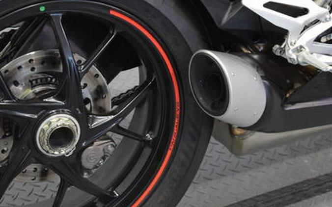 2024 Ducati Panigale V2 Black on Black