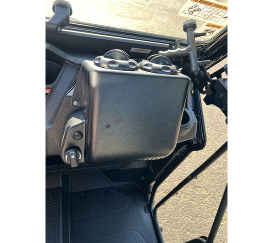 2024 Honda Pioneer 1000 Deluxe