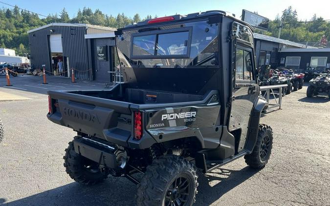 2024 Honda Pioneer 1000 Deluxe
