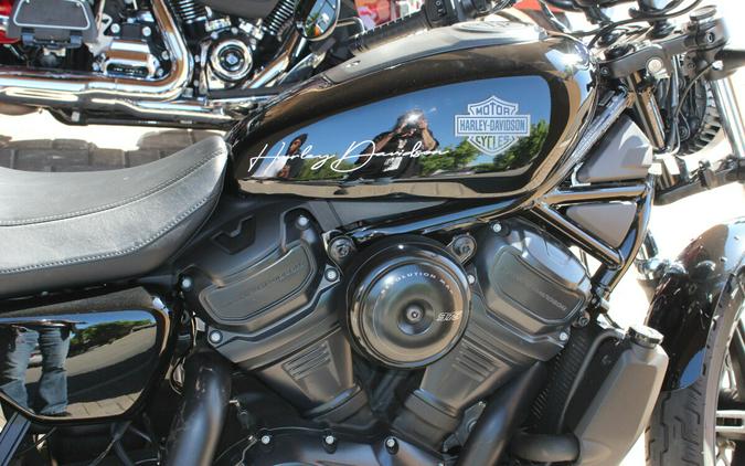 Harley-Davidson® Nightster™ 2025 Vivid Black