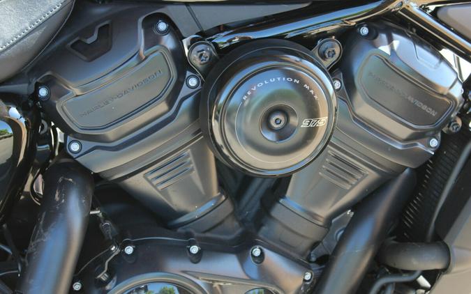 Harley-Davidson® Nightster™ 2025 Vivid Black