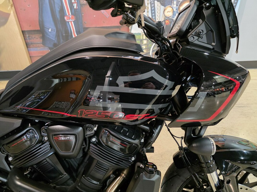 RA1250ST 2026 Pan America 1250 ST